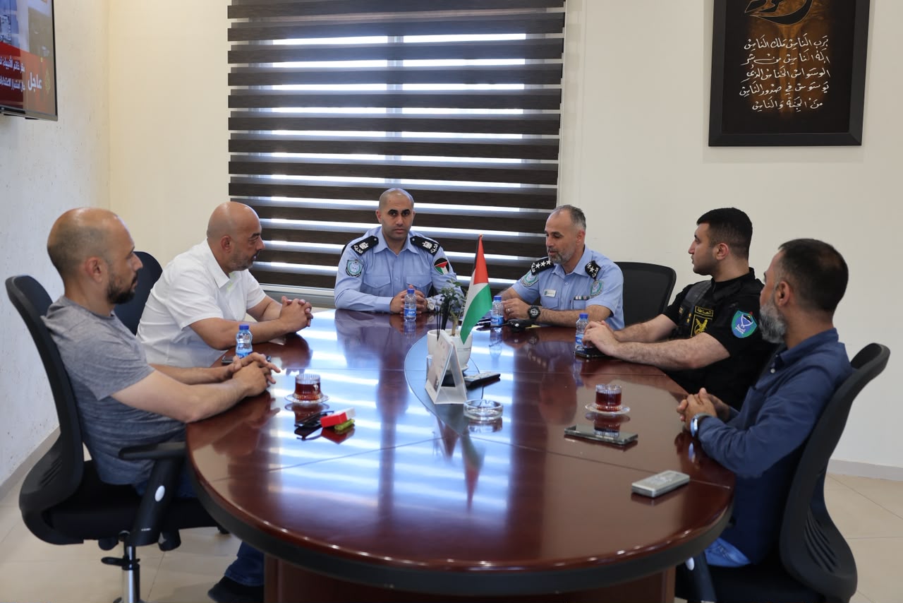 Surda Abu Qash Municipality Receives Birzeit Police Director to Strengthen Public Safety and Community Partnership